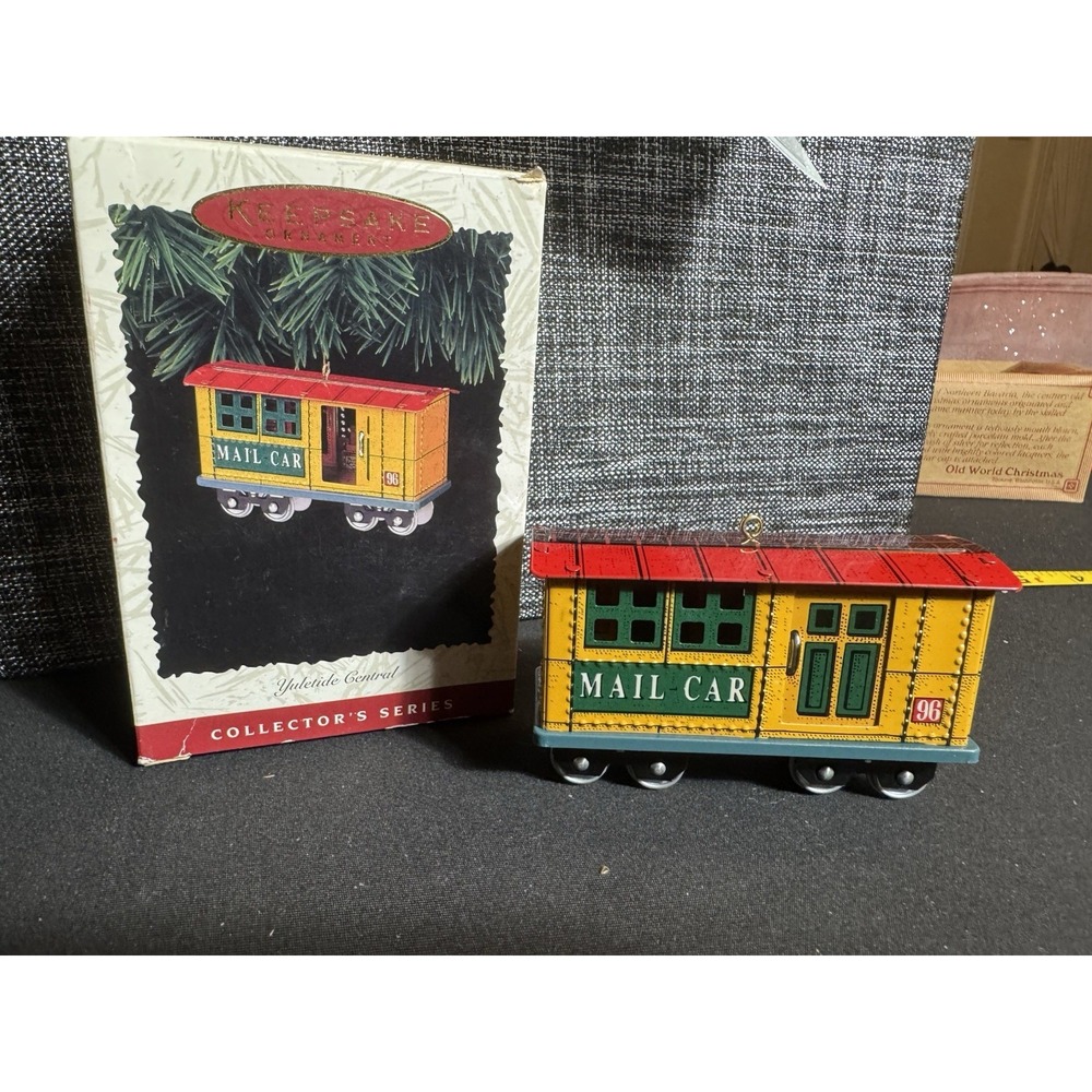 1996 Hallmark Collector's Series Keepsake Ornament #3 ~Yuletide Central Mail Car